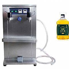 小型食用油灌裝機(jī)